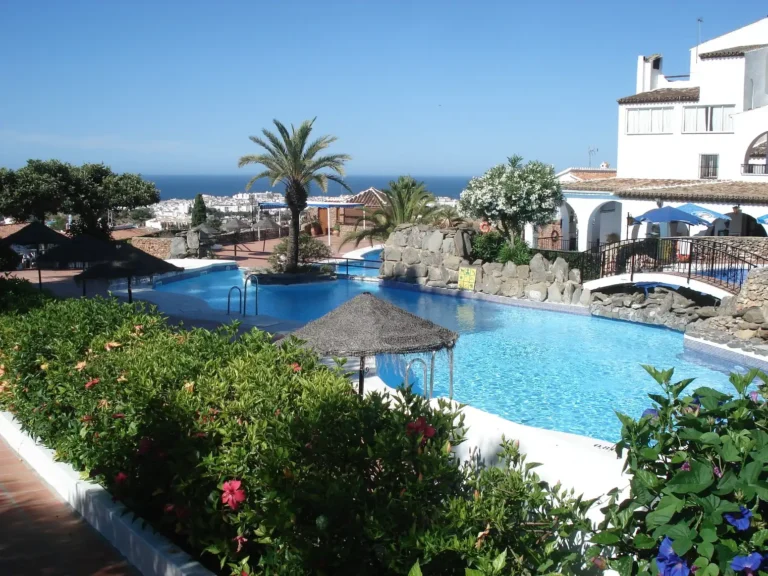 Apartamentos El Capistrano Sur