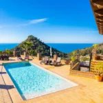 Narixa Villas
